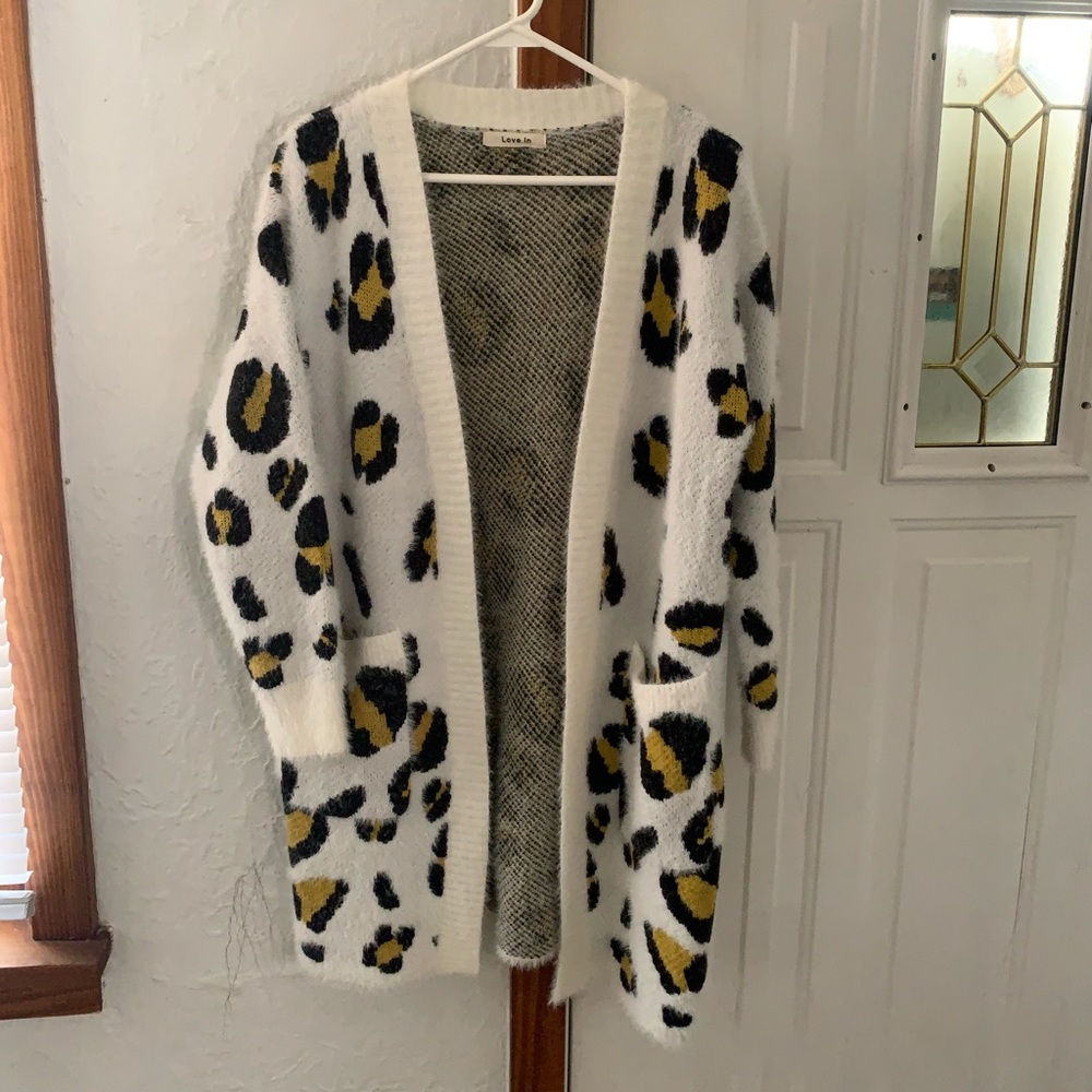 Animal print long cardigan💲 - Picture 1 of 4